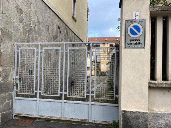 casa indipendente in vendita a Torino in zona Sassi