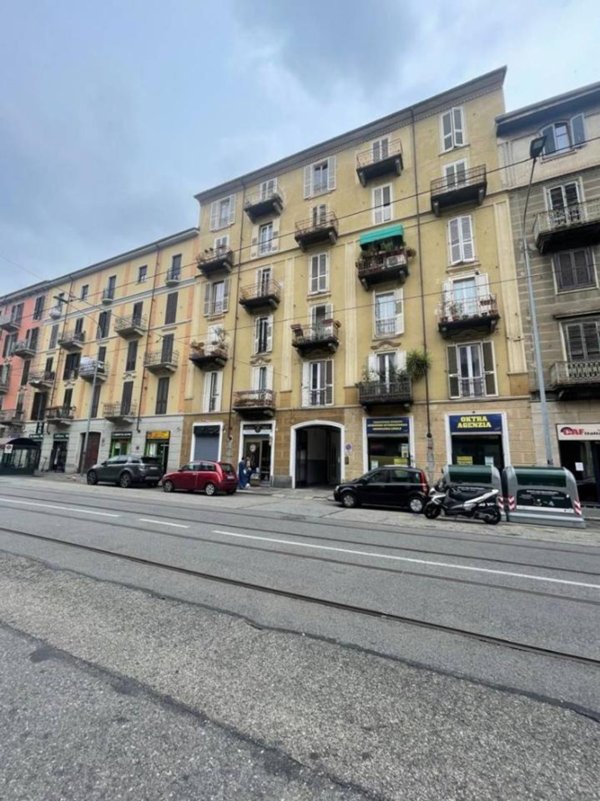 negozio in vendita a Torino in zona Barriera di Milano