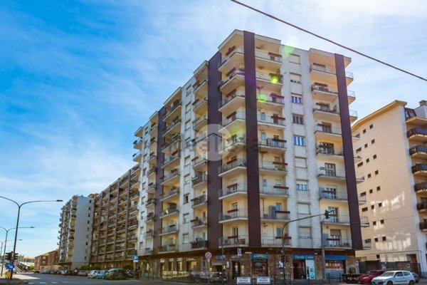 appartamento in vendita a Torino in zona Borgata Lesna