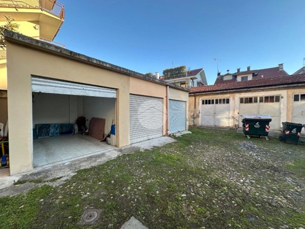 casa indipendente in vendita a Torino in zona Cenisia