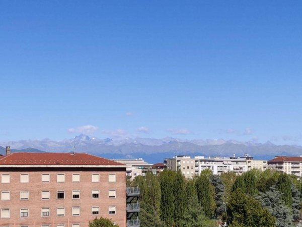 appartamento in vendita a Torino in zona Santa Rita