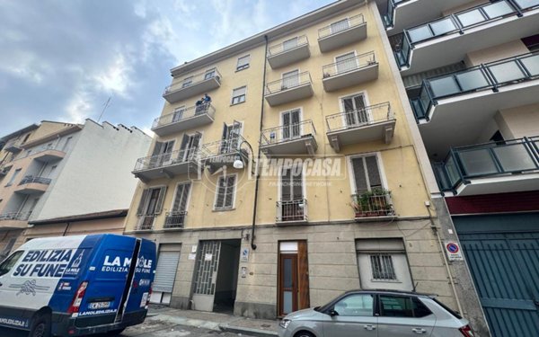 appartamento in vendita a Torino in zona Cenisia