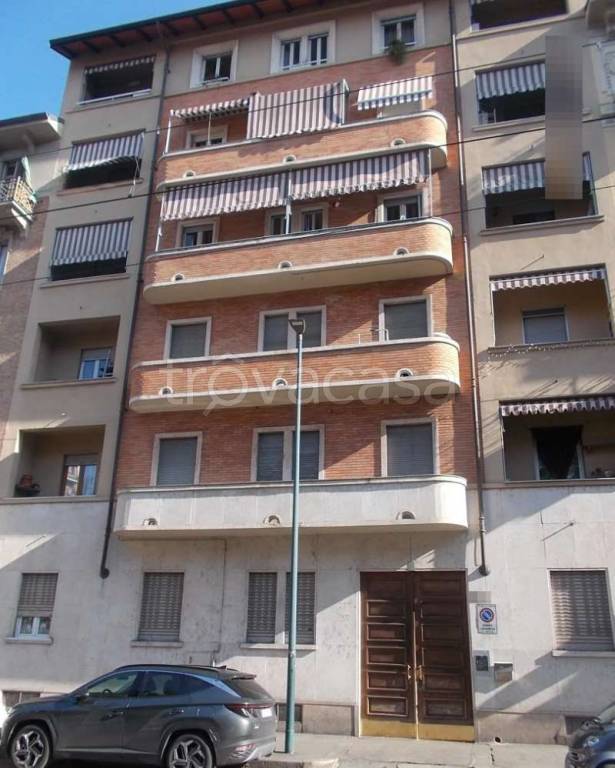 appartamento in vendita a Torino in zona Borgata Vittoria