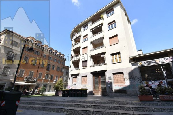 appartamento in vendita a Torino in zona Aurora
