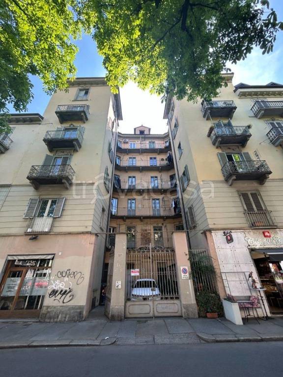 appartamento in vendita a Torino in zona Crocetta