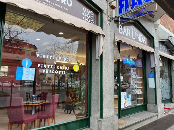 negozio in vendita a Torino in zona Mirafiori Sud