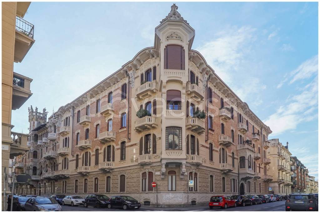 ufficio in vendita a Torino in zona Cit Turin