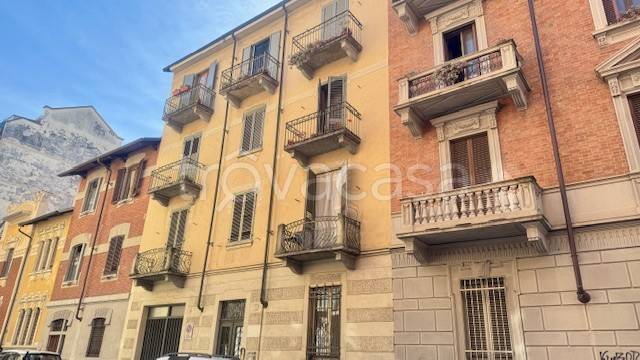 appartamento in vendita a Torino in zona Cenisia