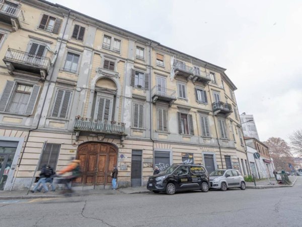 appartamento in vendita a Torino in zona Aurora