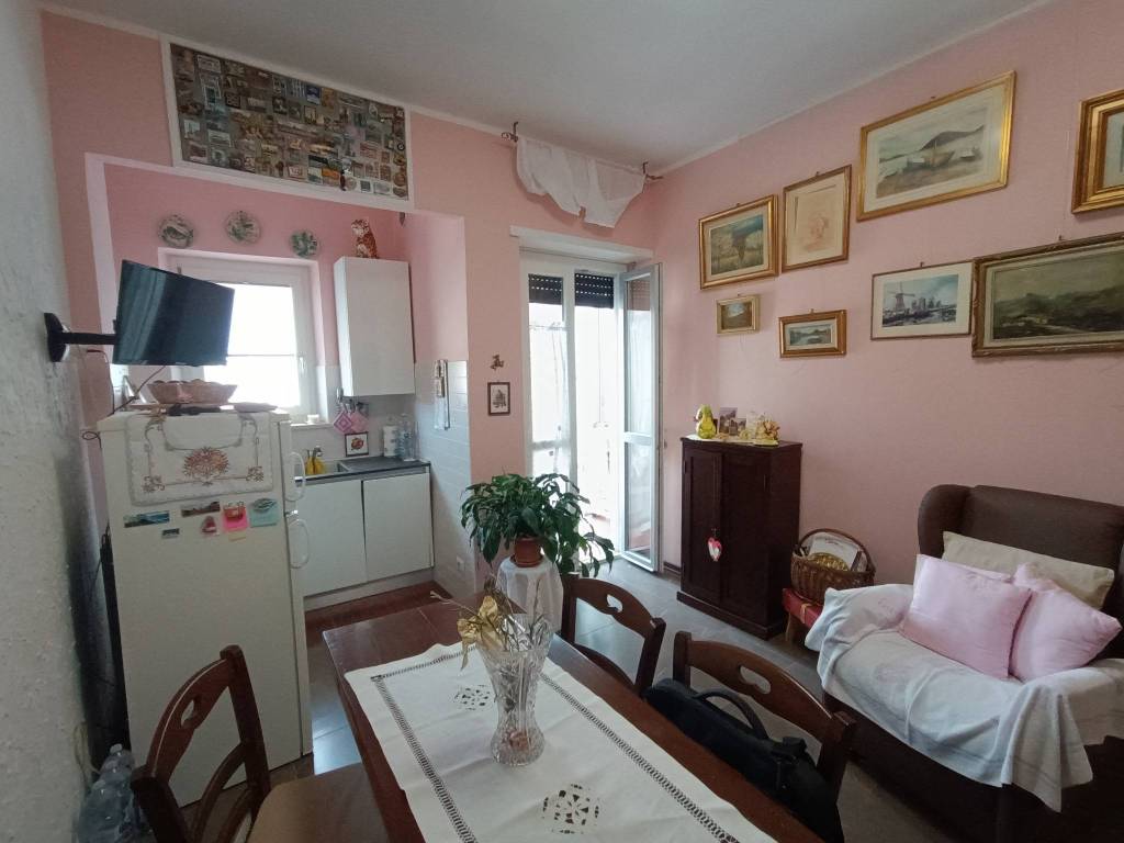 appartamento in vendita a Torino in zona Santa Rita