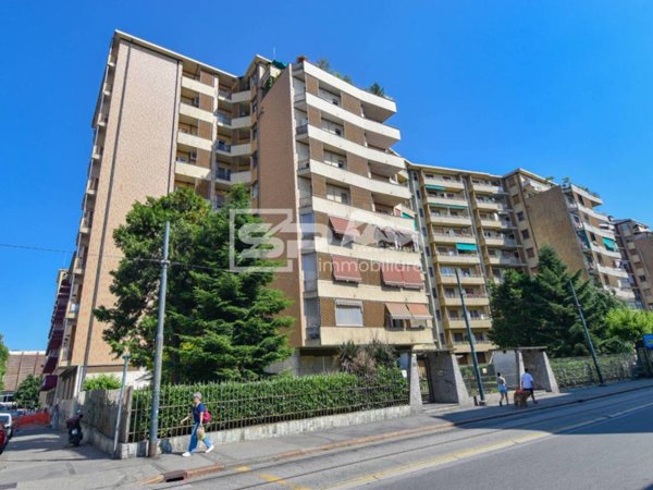 appartamento in vendita a Torino in zona Lingotto