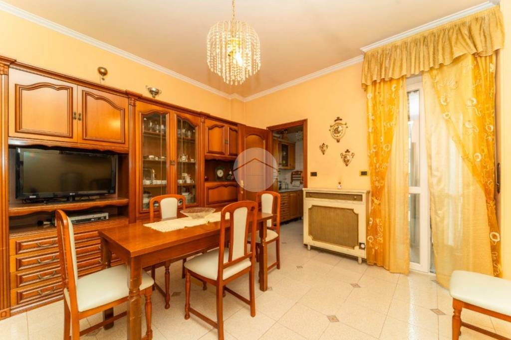 appartamento in vendita a Torino in zona Borgata Vittoria