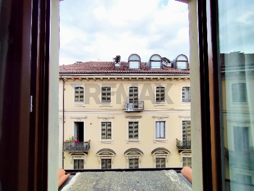 appartamento in vendita a Torino in zona Crocetta