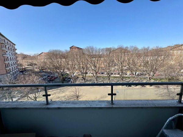 appartamento in vendita a Torino in zona Lingotto