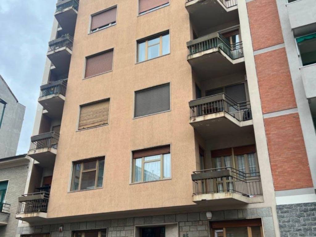 appartamento in vendita a Torino in zona Mirafiori Nord