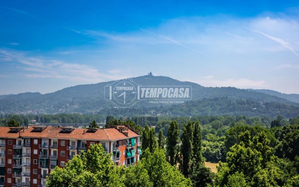 appartamento in vendita a Torino in zona Barca