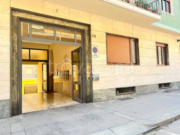 negozio in vendita a Torino in zona Santa Rita