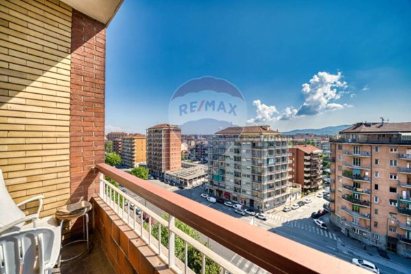 appartamento in vendita a Torino in zona Mirafiori Nord
