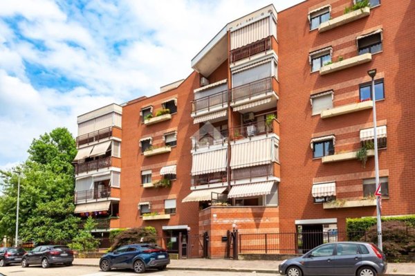 appartamento in vendita a Torino in zona Falchera