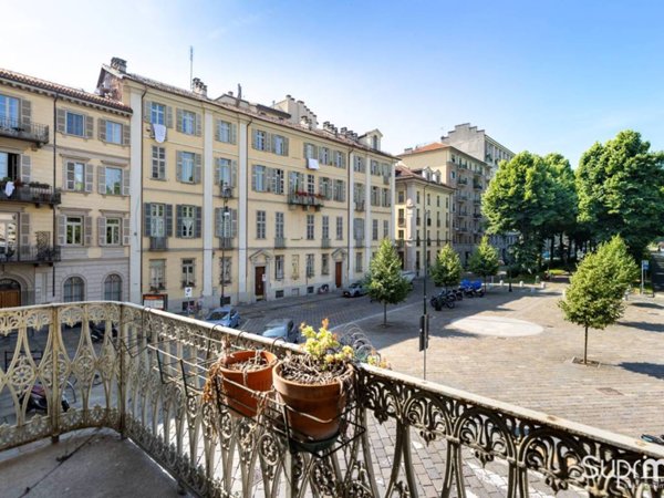 appartamento in vendita a Torino in zona Centro Storico