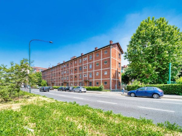 appartamento in vendita a Torino in zona Lucento