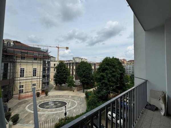 appartamento in vendita a Torino in zona Cit Turin