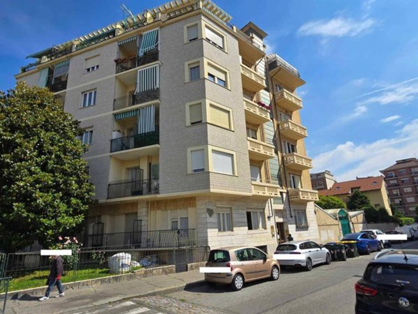 appartamento in vendita a Torino in zona Borgo San Paolo