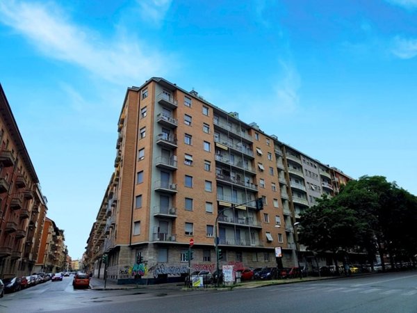 appartamento in vendita a Torino in zona Cenisia