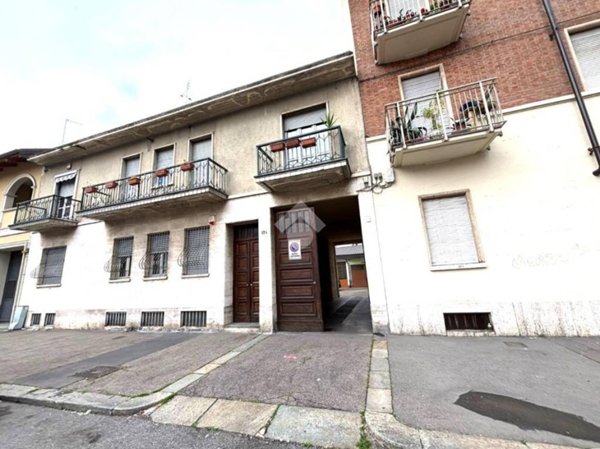 negozio in vendita a Torino in zona Madonna di Campagna