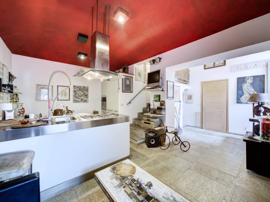 appartamento in vendita a Torino in zona Borgata Vittoria