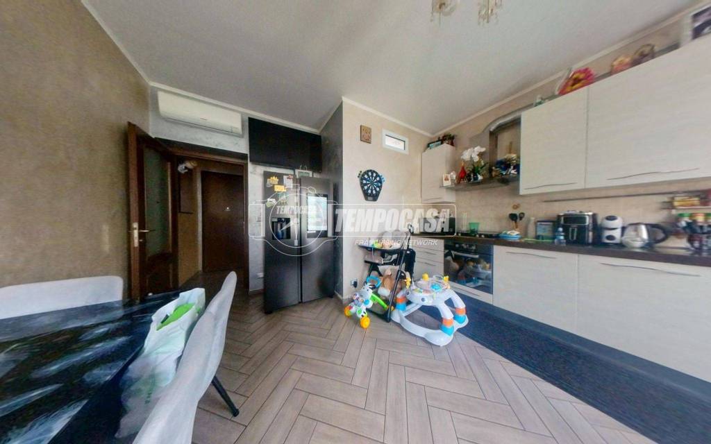 appartamento in vendita a Torino in zona Borgata Vittoria