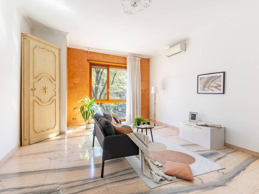 appartamento in vendita a Torino in zona Parella