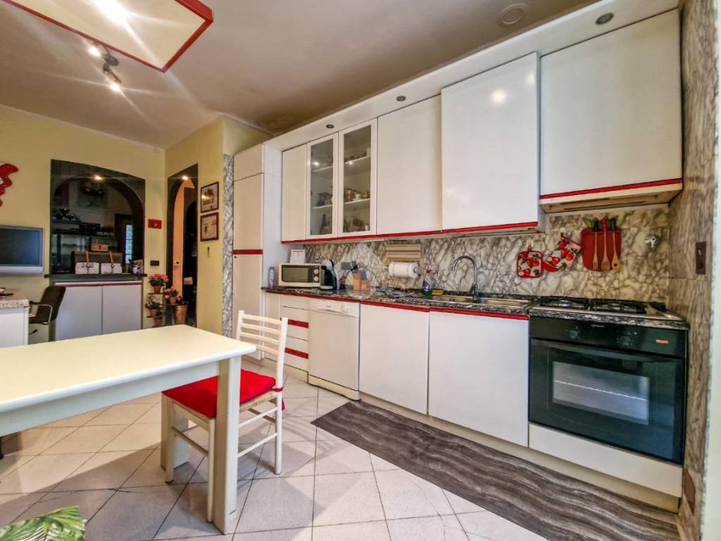 appartamento in vendita a Torino in zona Borgata Vittoria