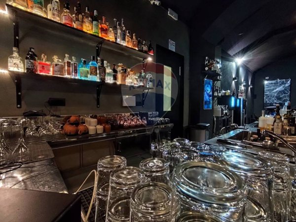 negozio in vendita a Torino in zona San Salvario