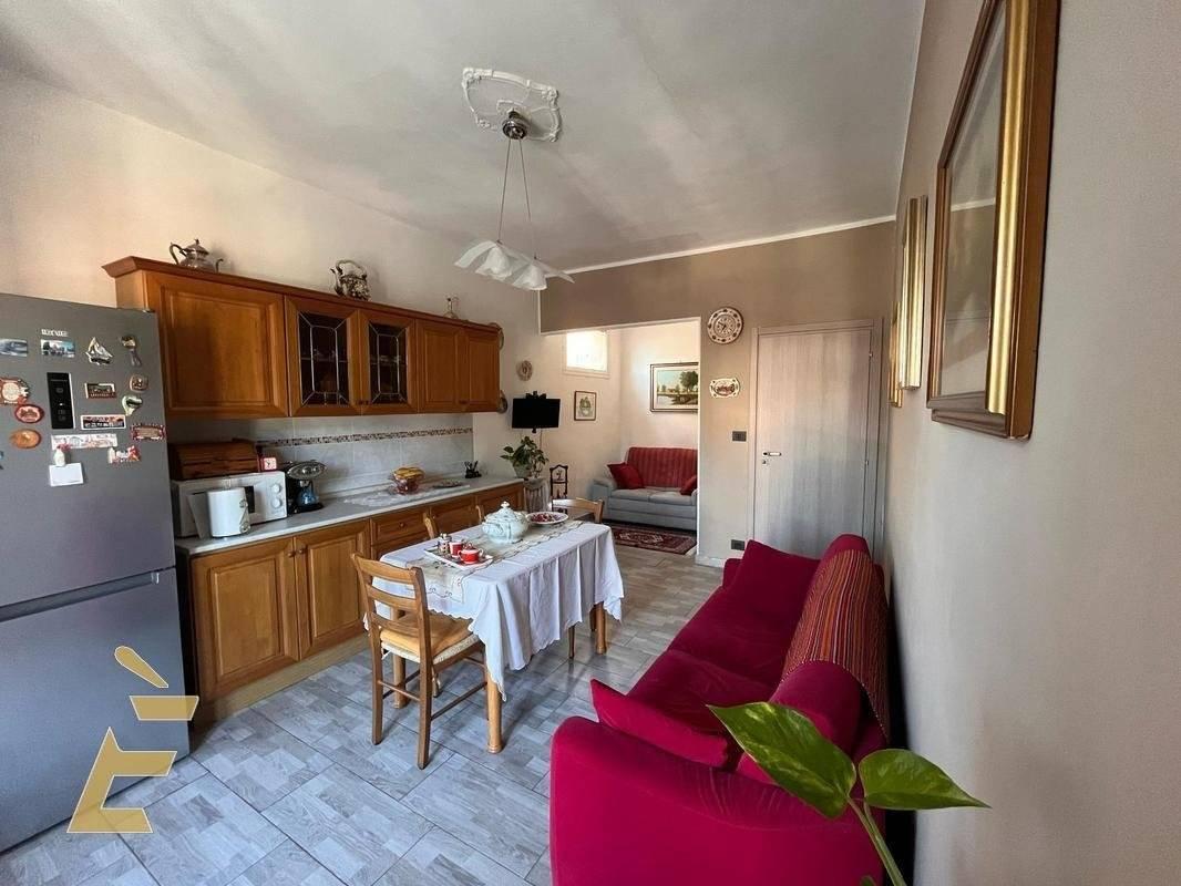 appartamento in vendita a Torino in zona Bertolla