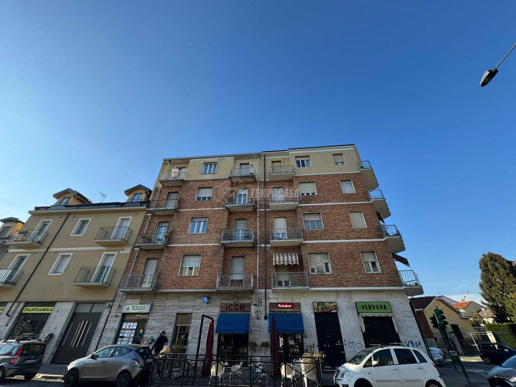 appartamento in vendita a Torino in zona Parella