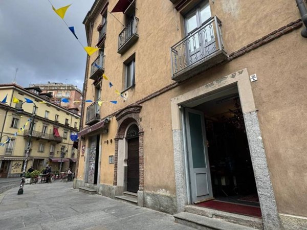 negozio in vendita a Torino in zona Aurora