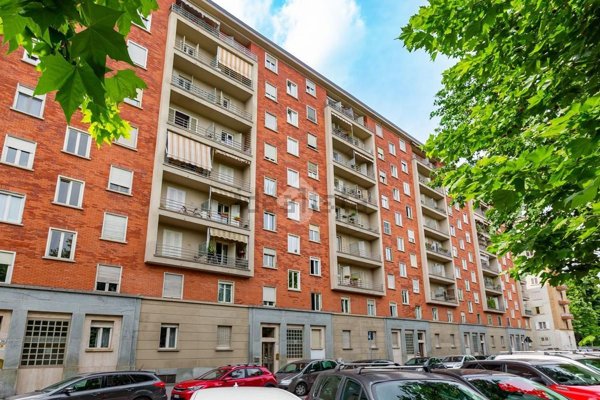 appartamento in vendita a Torino in zona Crocetta