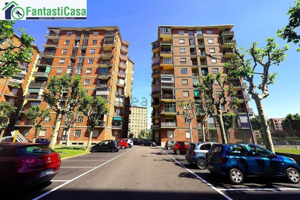 appartamento in vendita a Torino in zona Lingotto