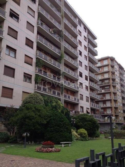 appartamento in vendita a Torino in zona Millefonti