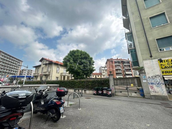 casa indipendente in vendita a Torino in zona Parella