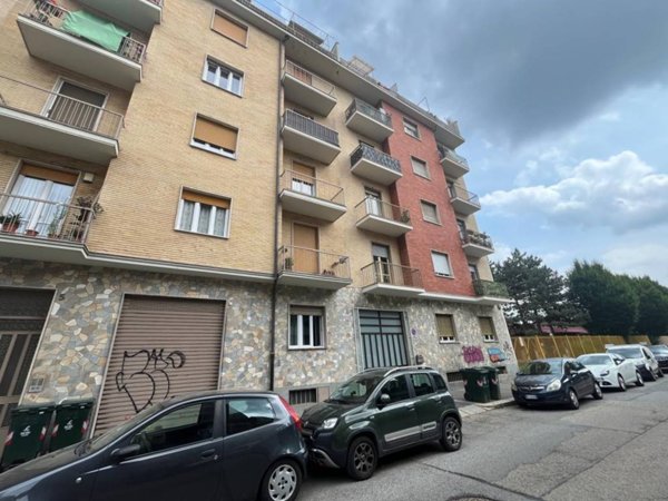 appartamento in vendita a Torino in zona Mirafiori Nord