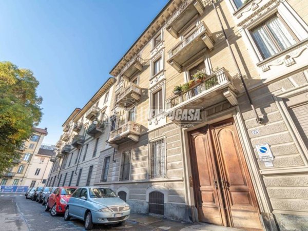 appartamento in vendita a Torino in zona Crocetta