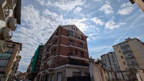 appartamento in vendita a Torino in zona Aurora