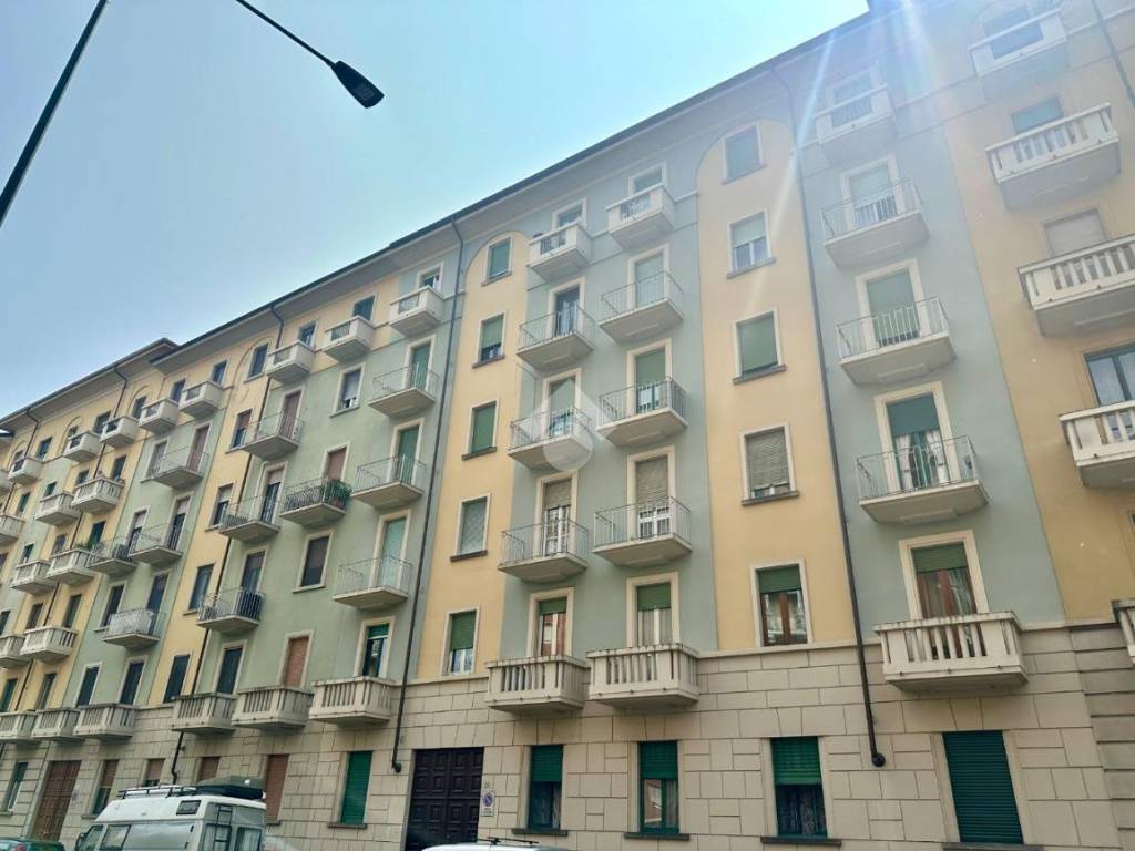 appartamento in vendita a Torino in zona Borgata Vittoria