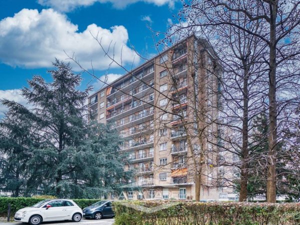 appartamento in vendita a Torino in zona Mirafiori Sud