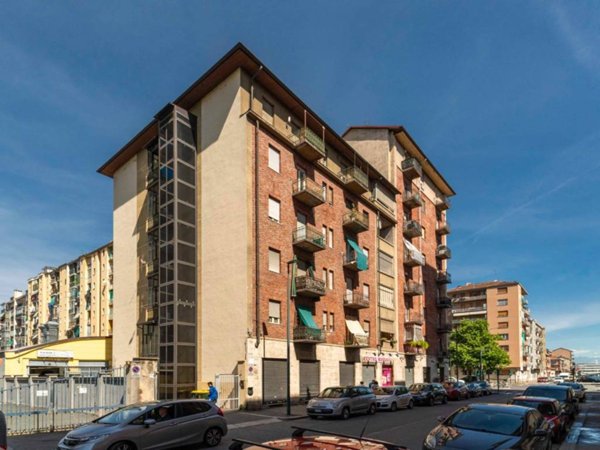 appartamento in vendita a Torino in zona Borgata Vittoria