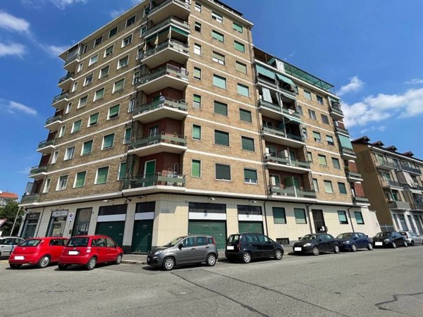 appartamento in vendita a Torino in zona Lucento