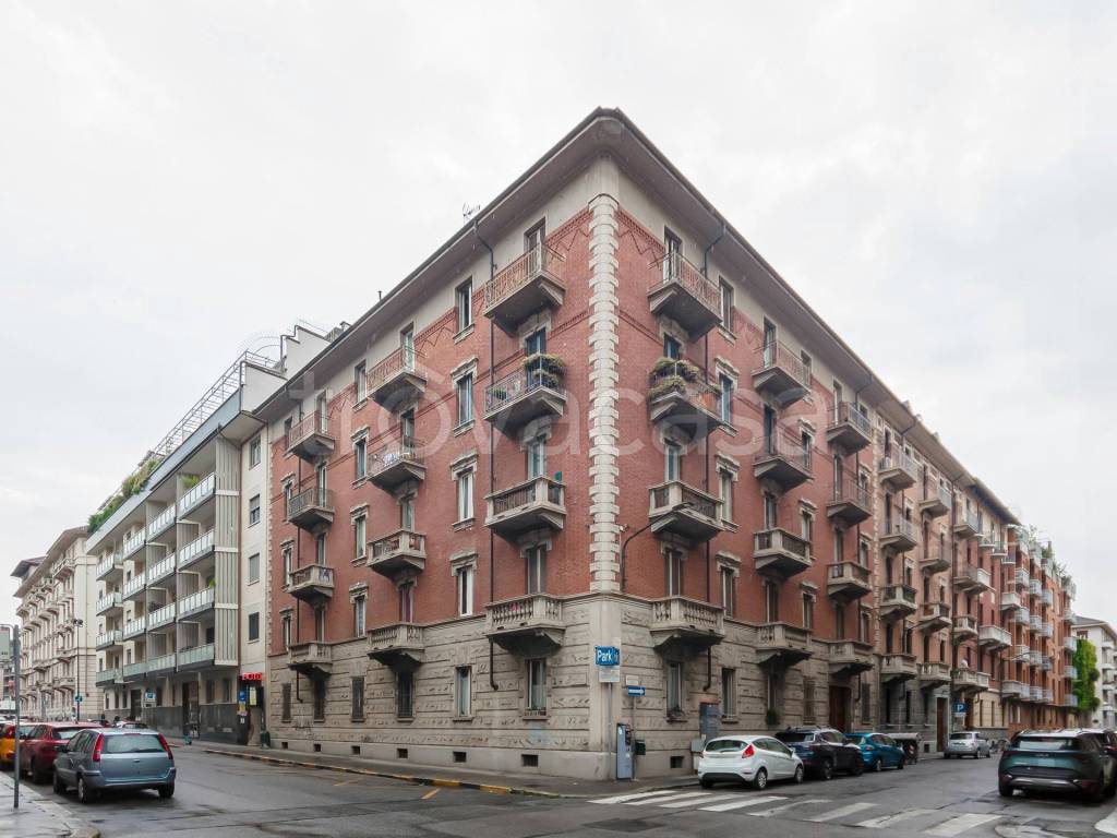 appartamento in vendita a Torino in zona Crocetta