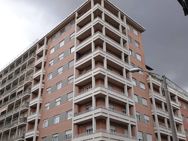 appartamento in vendita a Torino in zona Santa Rita